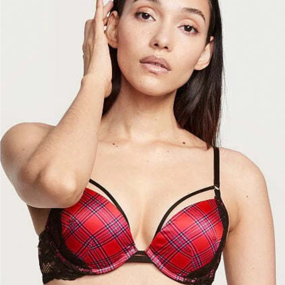 VICTORIA'S SECRET VERY SEXY Push-Up Bra Red Plaid Black Fishnet Lace Size 32C
